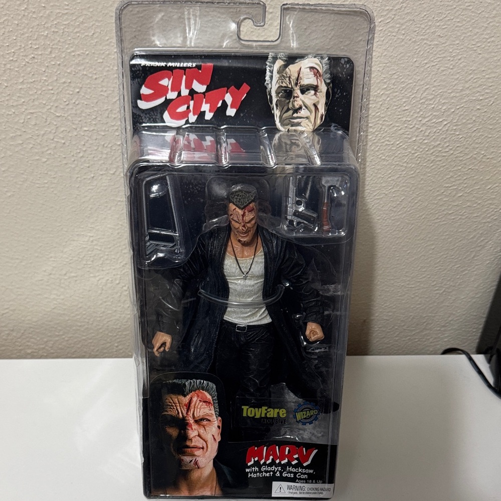 Sin City Marv Action Figure ToyFare Exclusive NECA Series 1